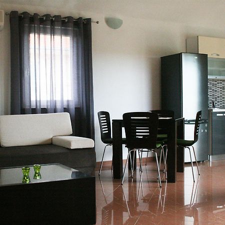 Apartments Kristina Milna  Phòng bức ảnh